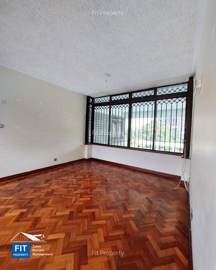 5 Bed House with En Suite in Muthaiga - 18