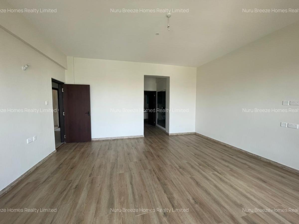 3 Bed Apartment with En Suite in Parklands - 16