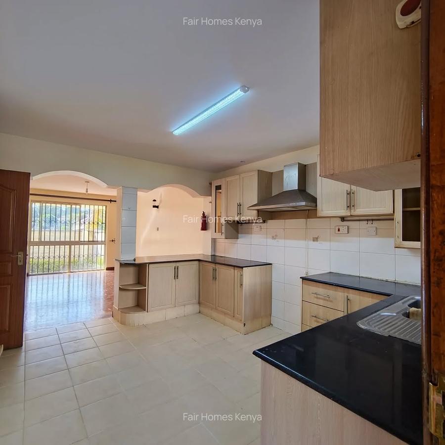 4 Bed Townhouse with En Suite at Lavington Green - 4