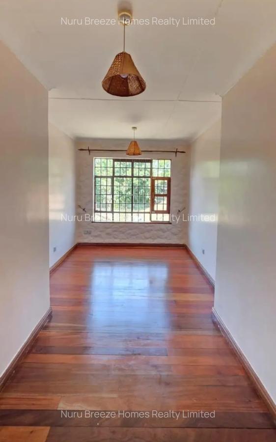 4 Bed Townhouse with En Suite in Spring Valley - 16