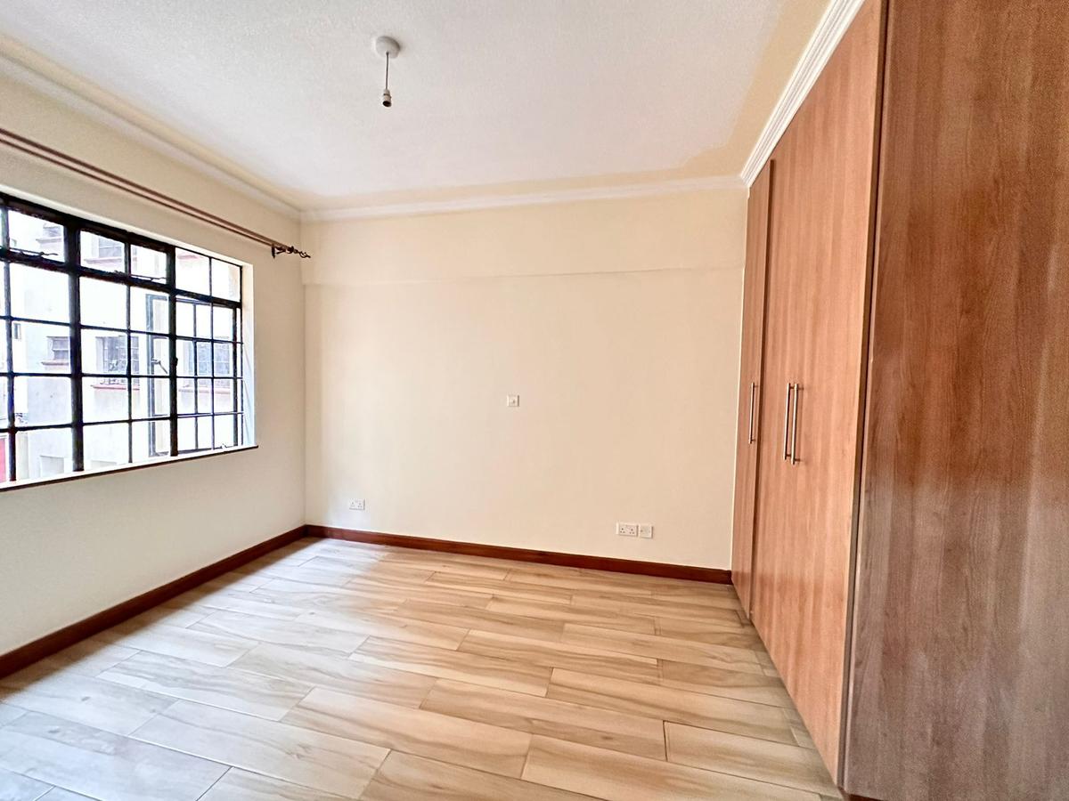 2 Bed Apartment with En Suite in Westlands Area - 5