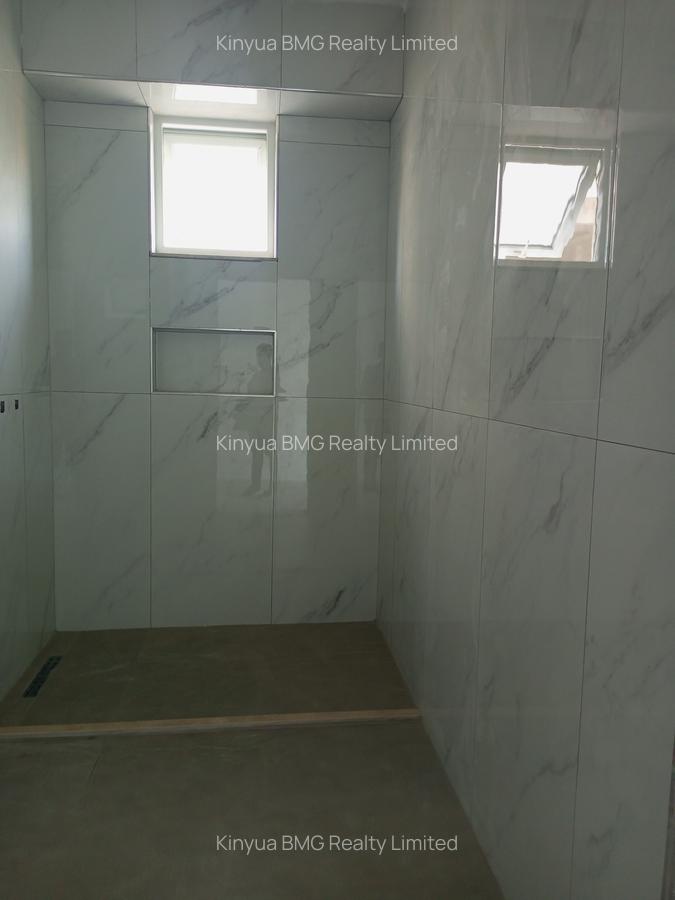 Serviced 2 Bed Apartment with En Suite at Custom - 2