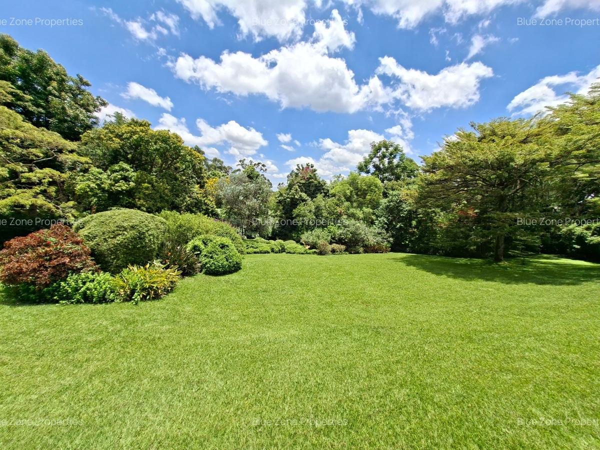 5 Bed House with En Suite at Off Ridgeways Rd - 4