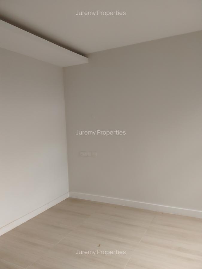 4 Bed Townhouse with En Suite in Lavington - 12