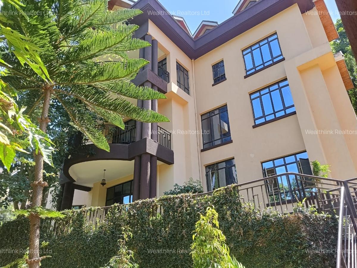 7 Bed House with En Suite at Nyari - 6