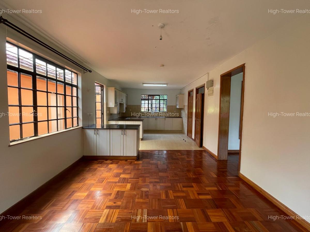 4 Bed House with En Suite in Runda - 9