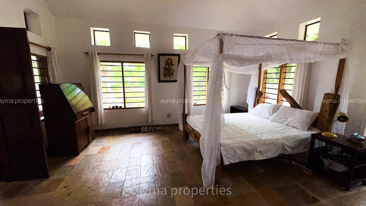5 Bed House with En Suite at Diani Beach Road - 9