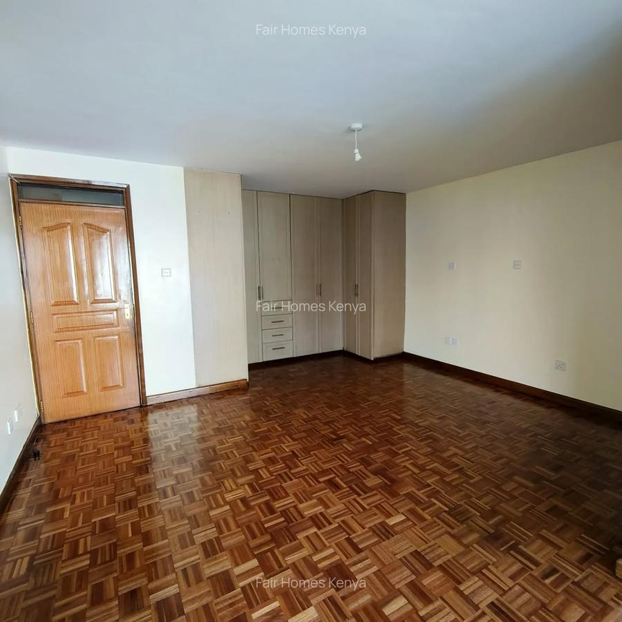 4 Bed Townhouse with En Suite at Lavington Green - 7