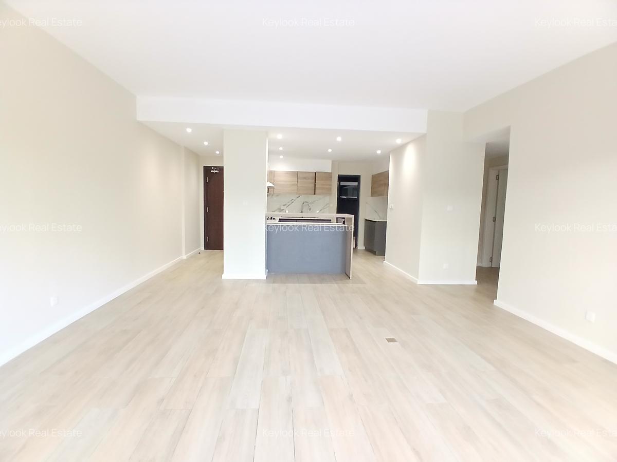 2 Bed Apartment with En Suite at Riverside Drive Gardens - 11