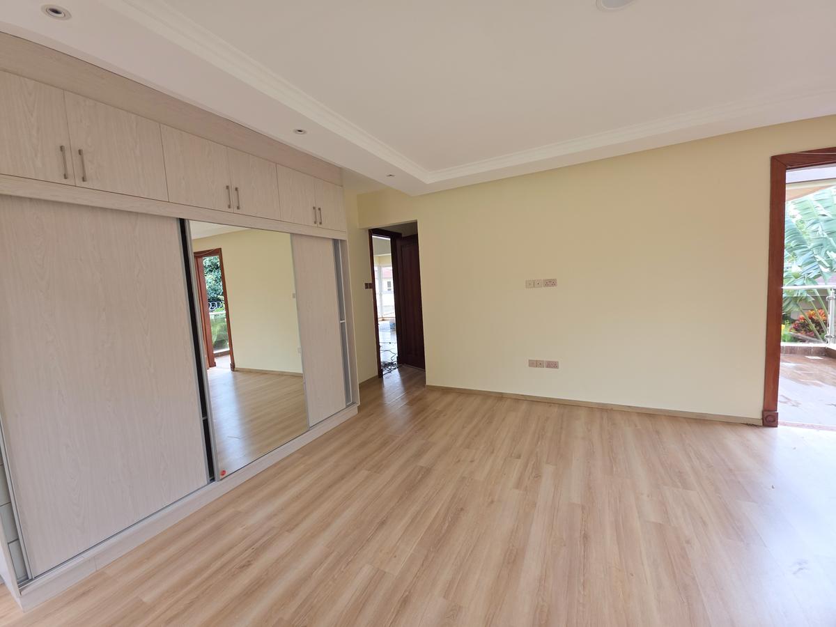 4 Bed House with Swimming Pool in Runda - 11