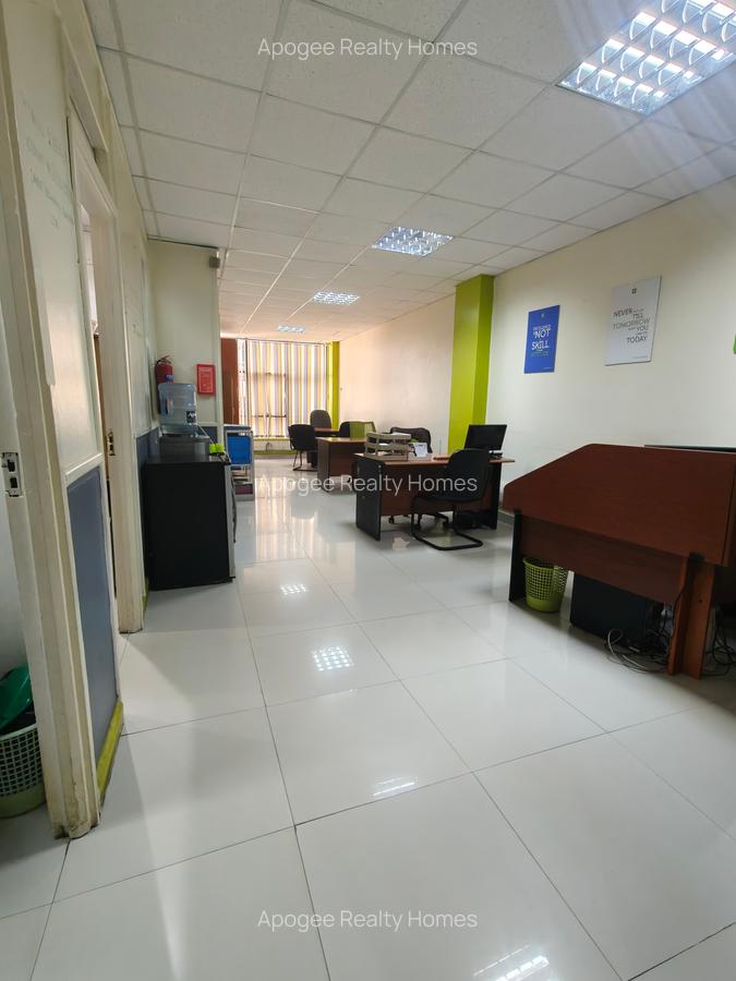 Furnished 1,200 ft² Office with Service Charge Included at Parklands - 10