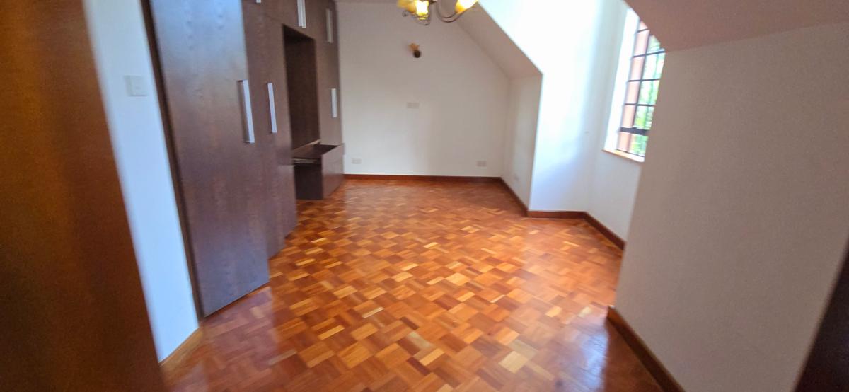 4 Bed Townhouse with Staff Quarters at Convent Drive - 8