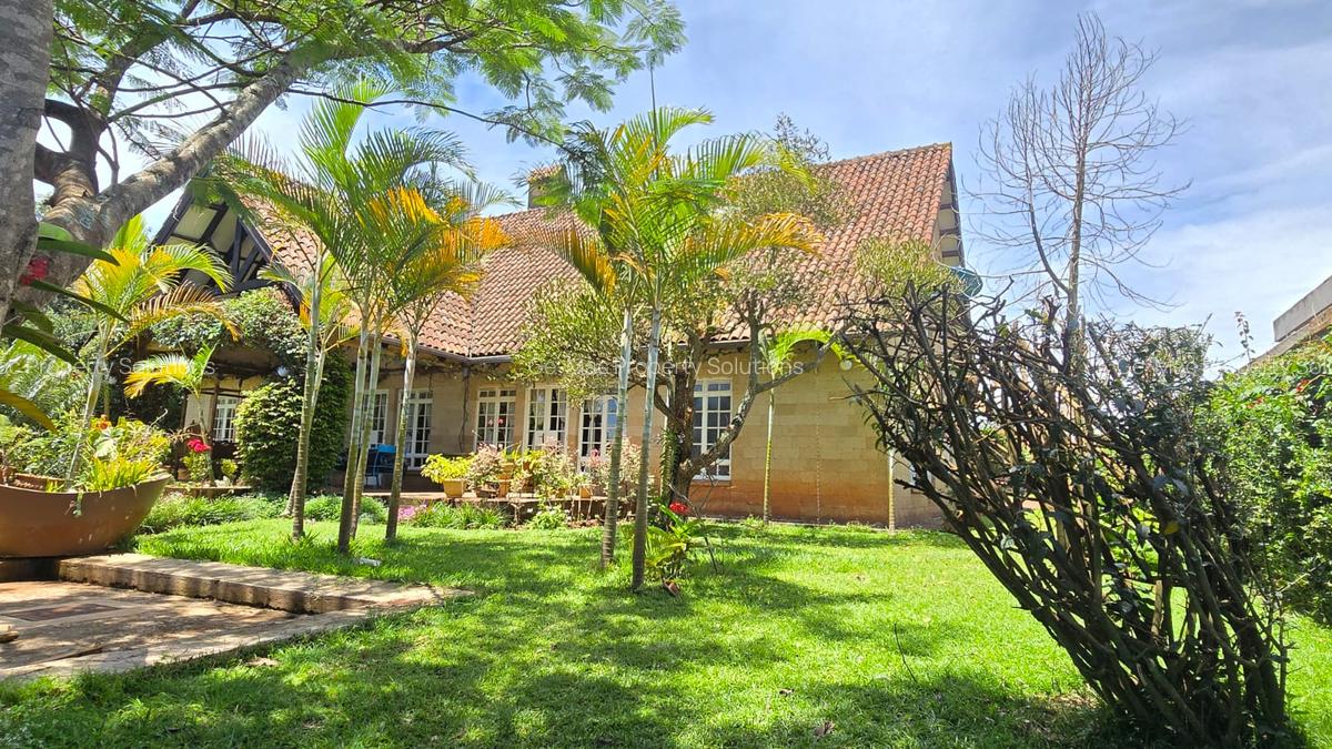 4 Bed House with En Suite in Runda - 16
