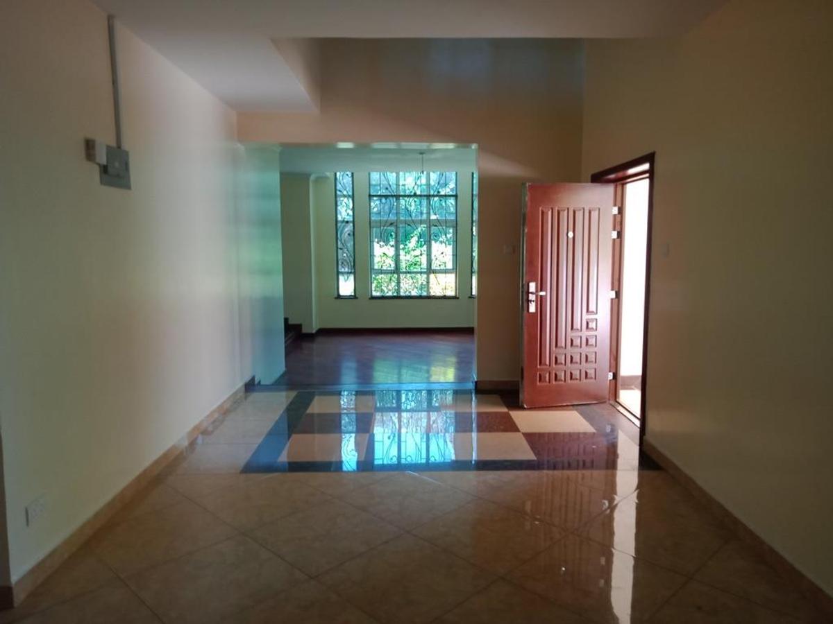 5 Bed Townhouse with En Suite at Lavington Green - 11