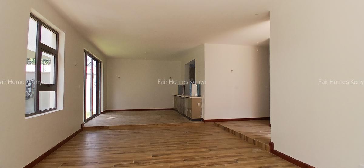 6 Bed Townhouse with En Suite at Lavington Green - 5