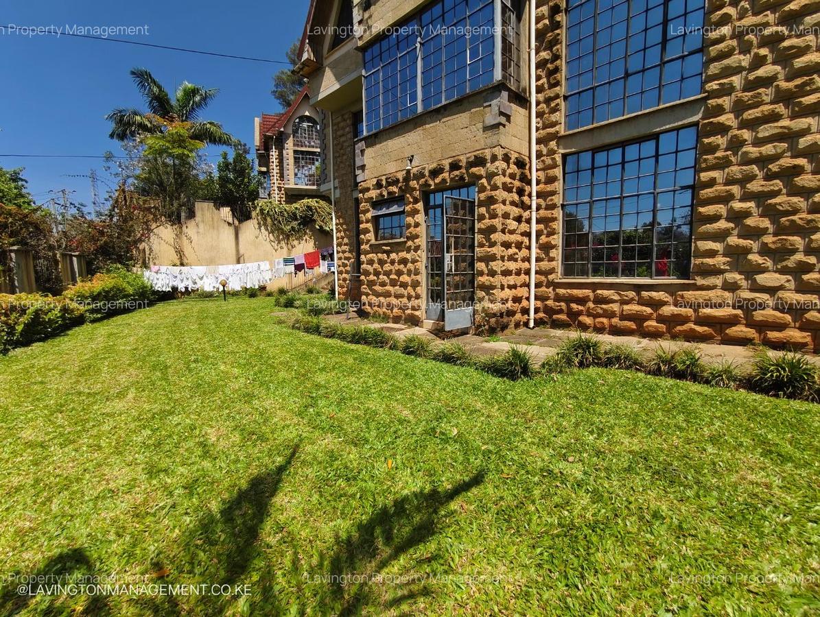 5 Bed Townhouse with En Suite at Lavington Green - 13