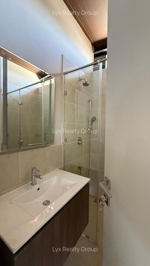 4 Bed Townhouse with En Suite in Runda - 10