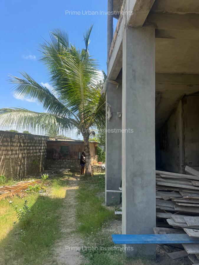 Serviced 10 Bed Apartment with En Suite in Mtwapa - 10