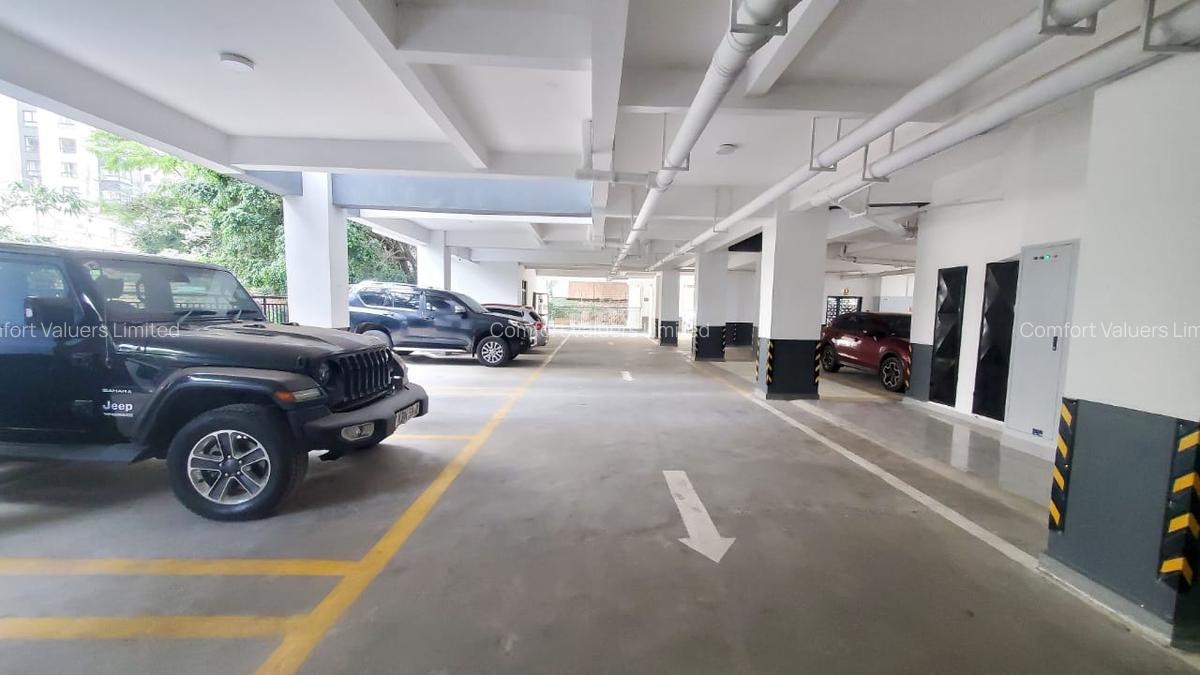 1 Bed Apartment with Gym at Riverside Drive - 8