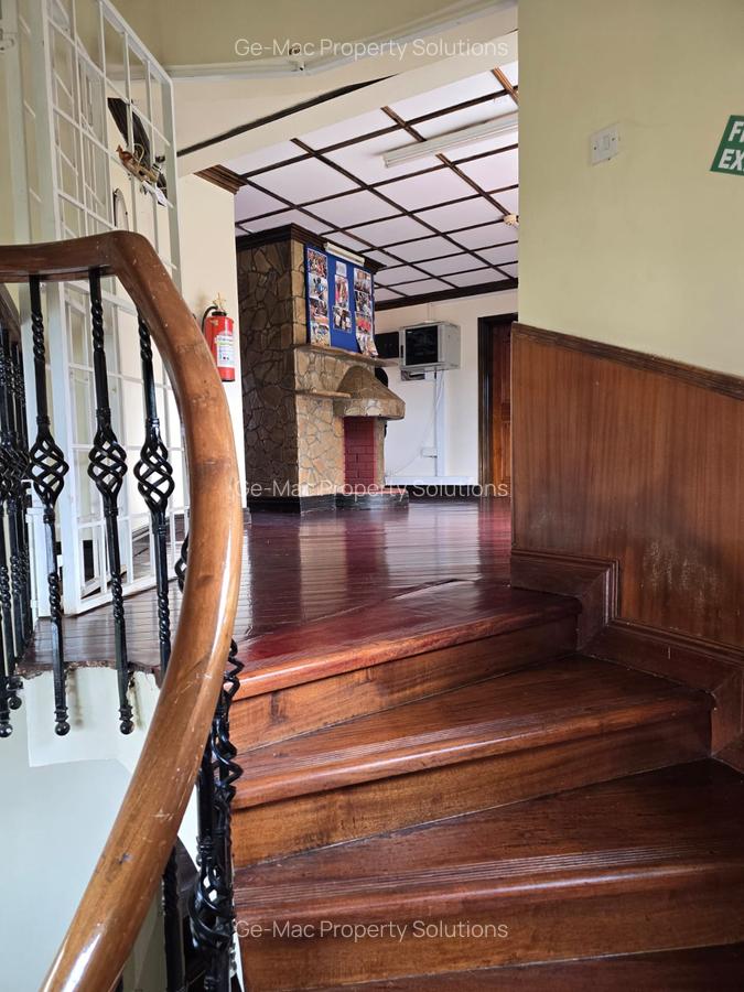 5 Bed House with En Suite in Gigiri - 15