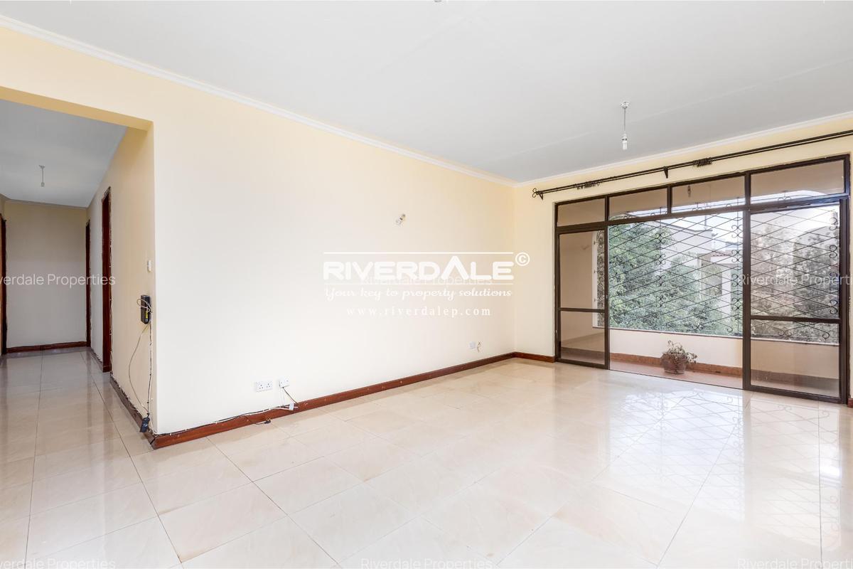 3 Bed Apartment with En Suite in Parklands - 1