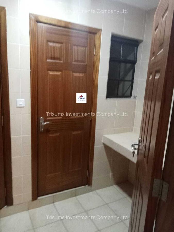 2 Bed Apartment with En Suite in Westlands Area - 11
