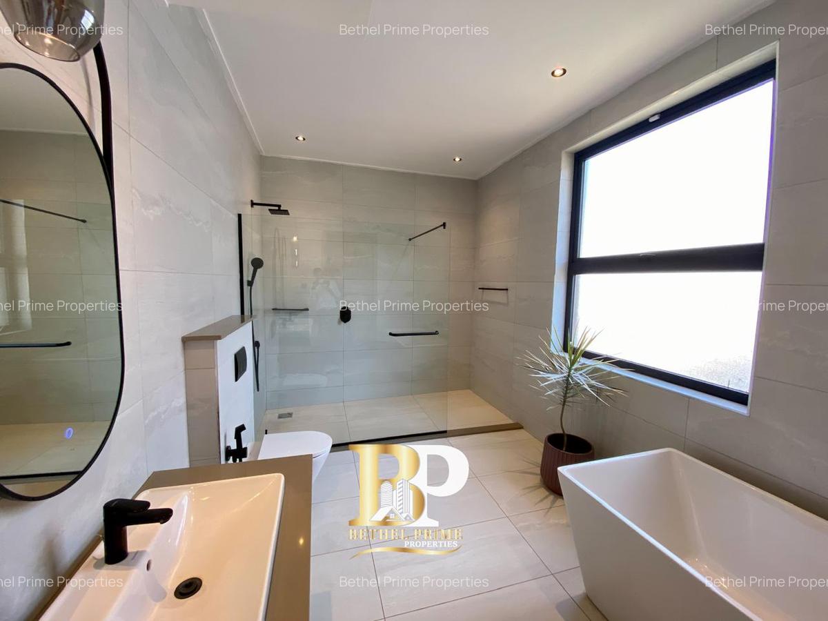 4 Bed Townhouse with En Suite in Loresho - 16