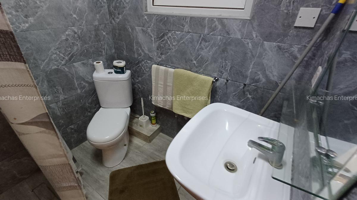 Serviced 1 Bed Apartment with En Suite at 2Nd Avenue Nyali - 4