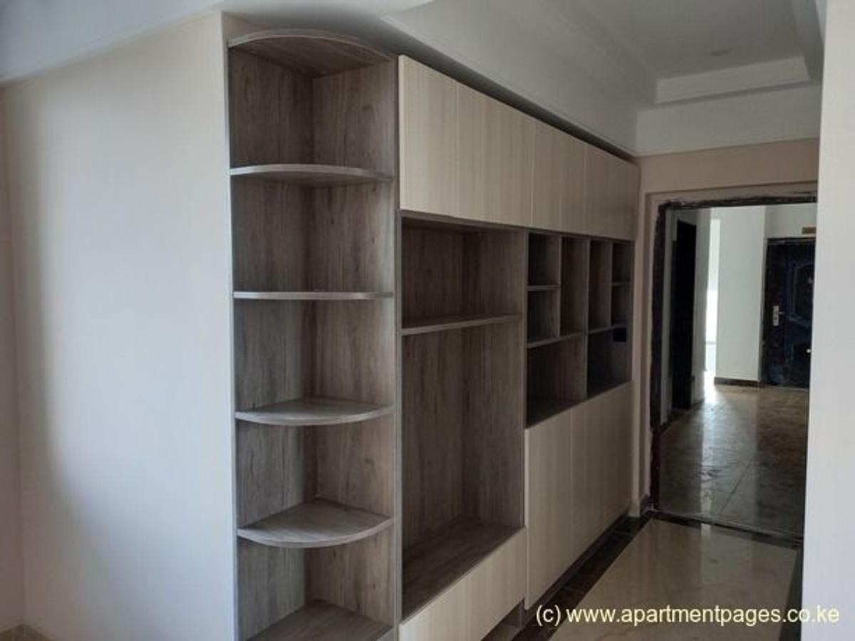 3 Bed Apartment with En Suite in Kilimani - 6