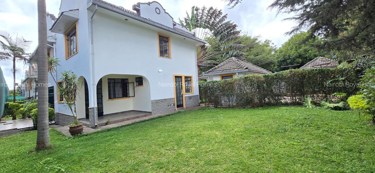 4 Bed Townhouse with En Suite at Lavington Ndoto Road - 12