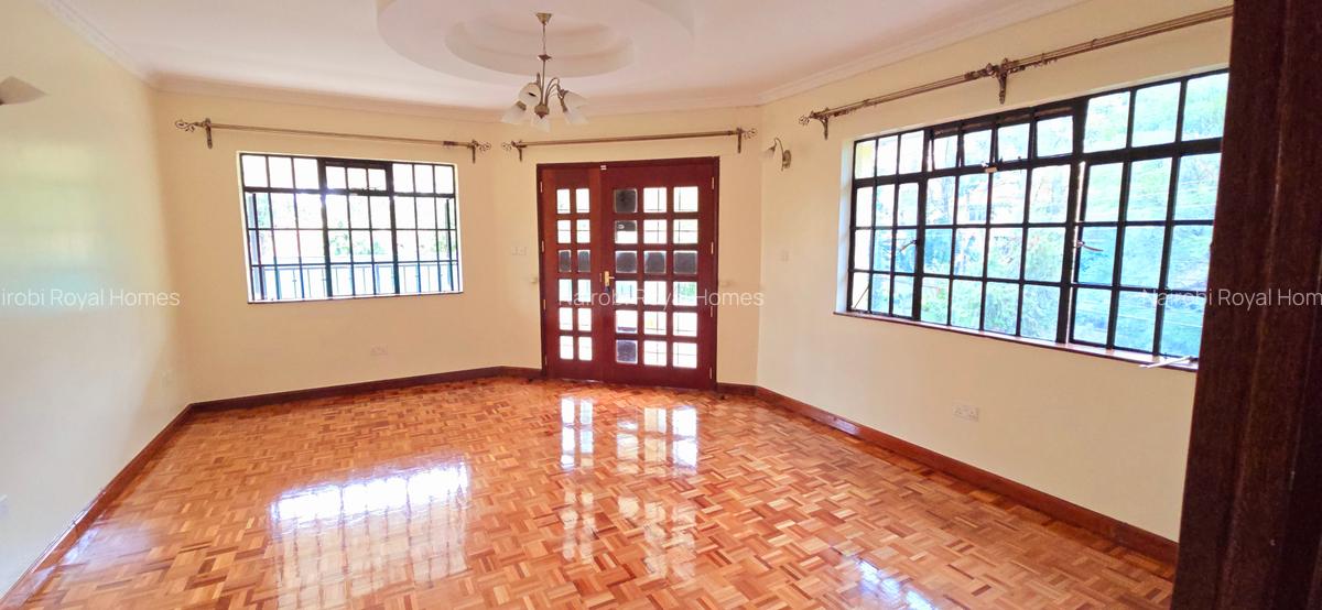 4 Bed Townhouse with En Suite at Lavington Green - 20