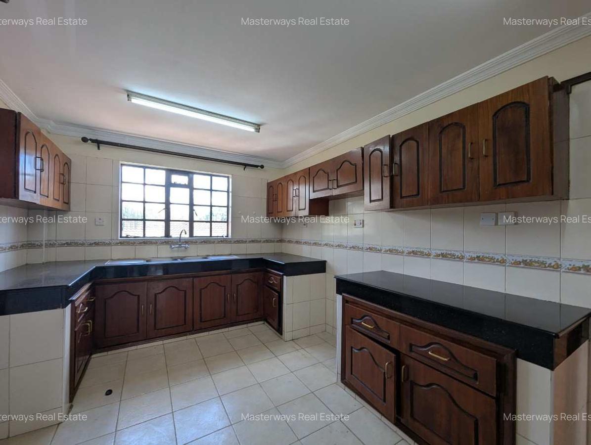 3 Bed Apartment with En Suite in Kilimani - 2