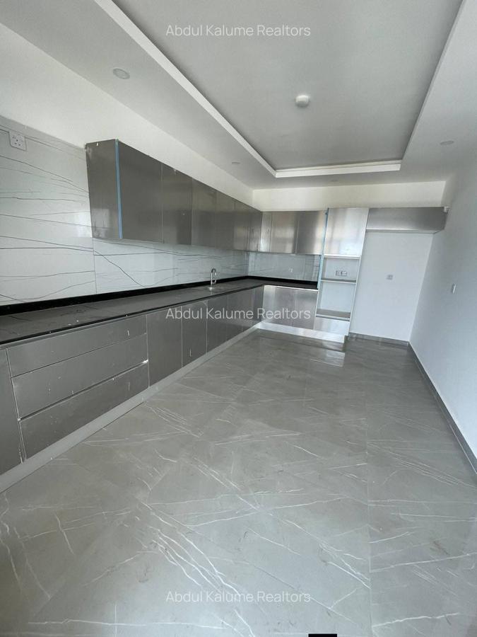 Serviced 3 Bed Apartment with En Suite at Nyali - 4