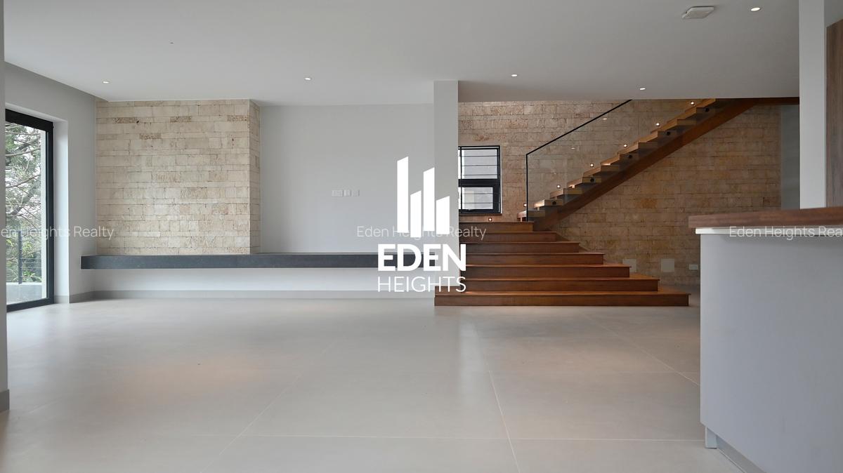 4 Bed Townhouse with En Suite in Loresho - 2