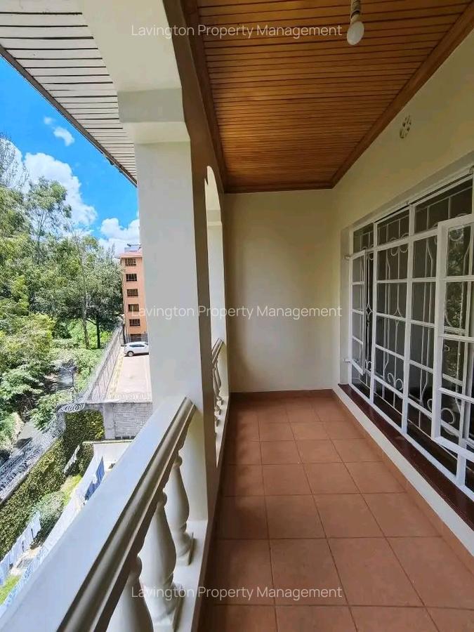 4 Bed Townhouse with En Suite at Lavington Green - 14