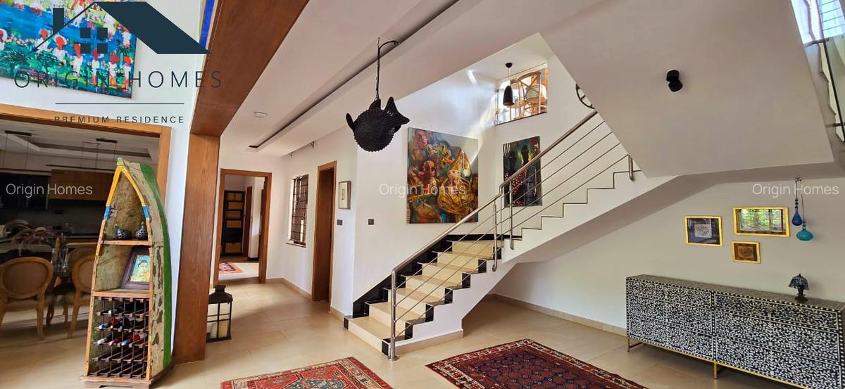 5 Bed House with En Suite at Runda - 14