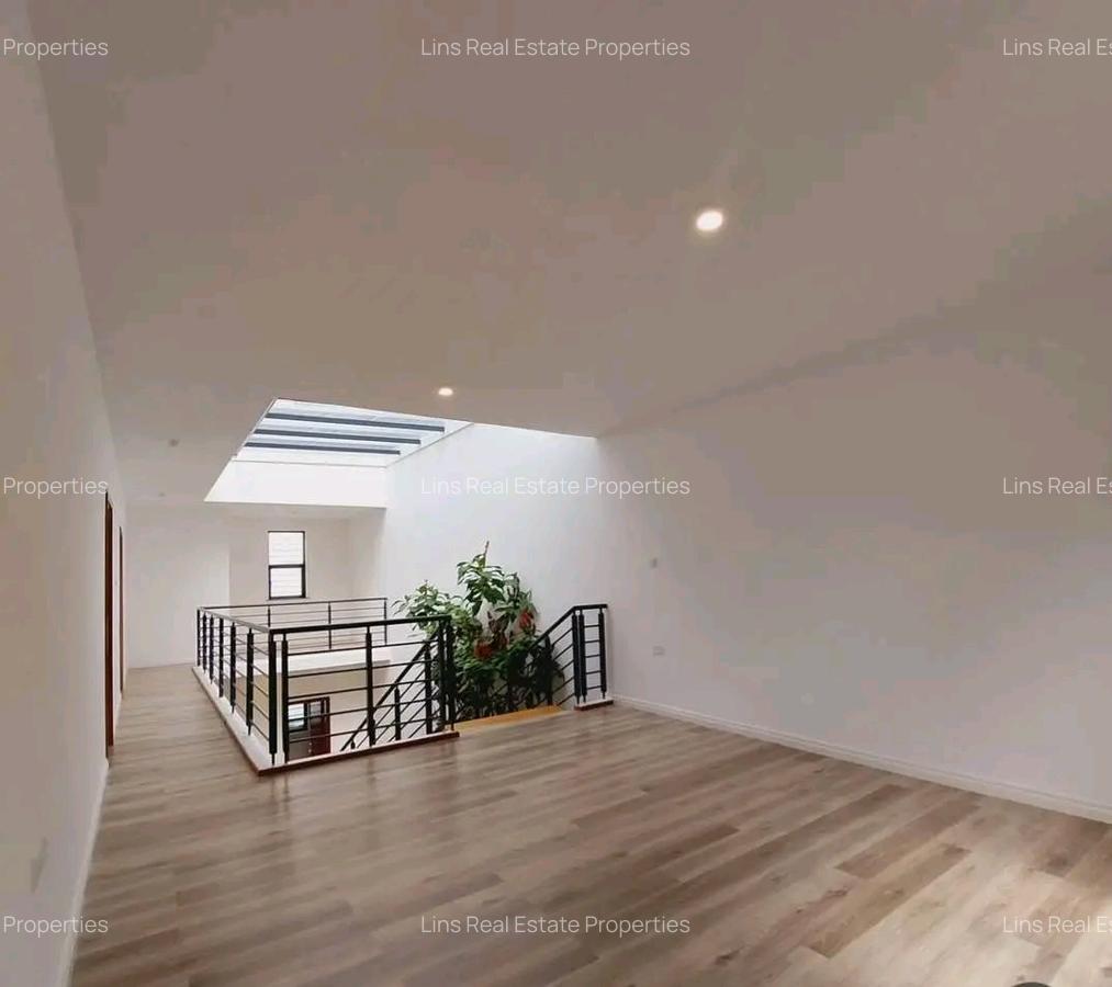 4 Bed Townhouse with En Suite in Runda - 18