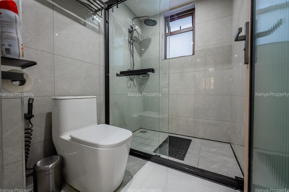 Serviced 2 Bed Apartment with En Suite at Riverside Drive - 16