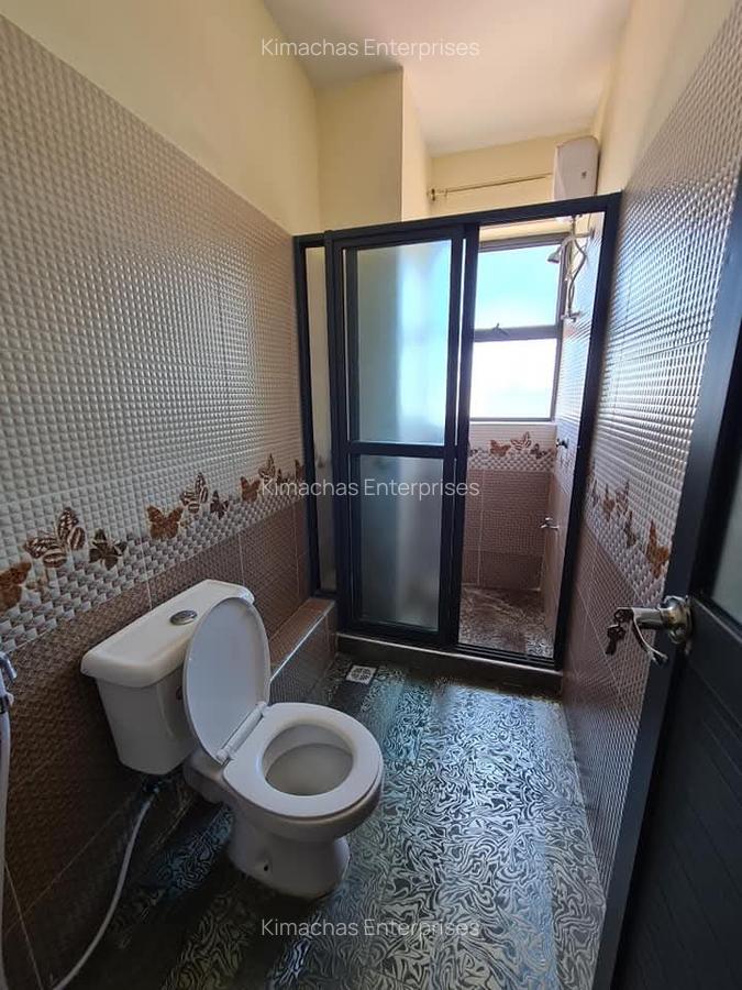 3 Bed Apartment with En Suite at Beach Road - 11