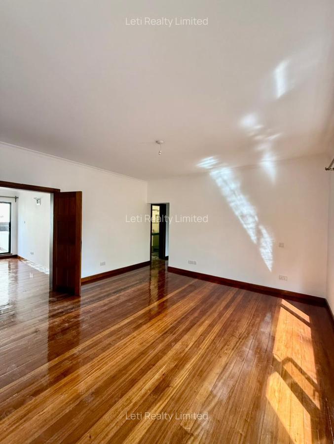 5 Bed Townhouse with En Suite in Kileleshwa - 4