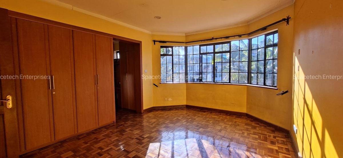 4 Bed Townhouse with En Suite in Westlands Area - 8