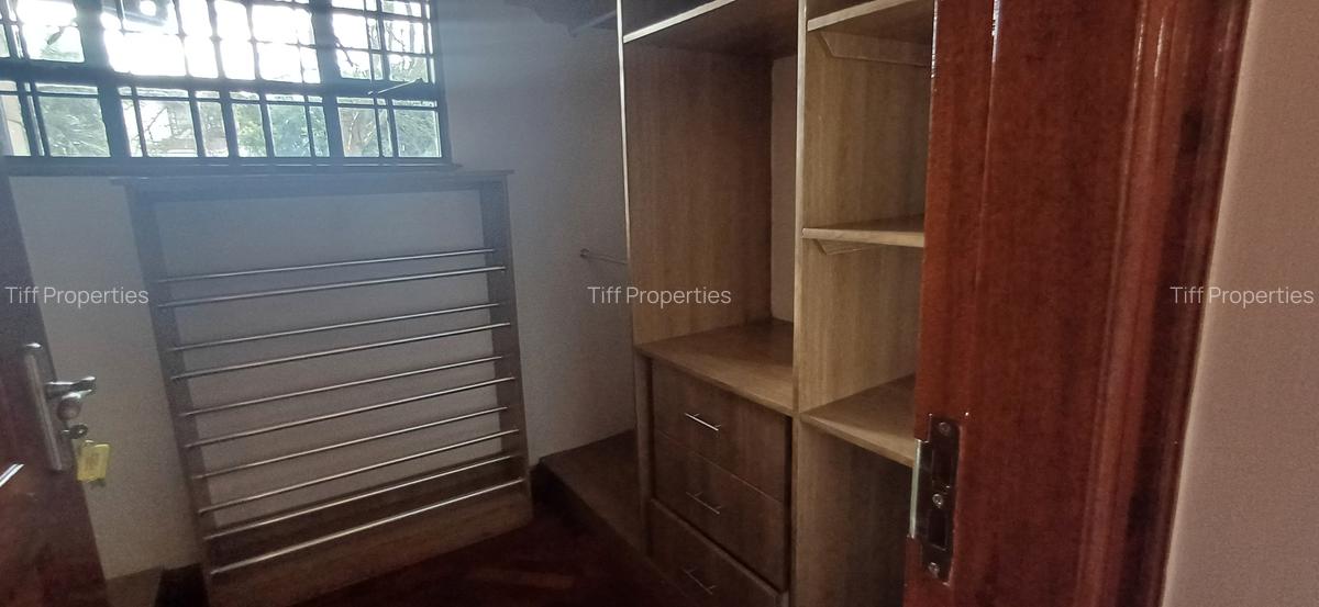 4 Bed Townhouse with En Suite in Runda - 10