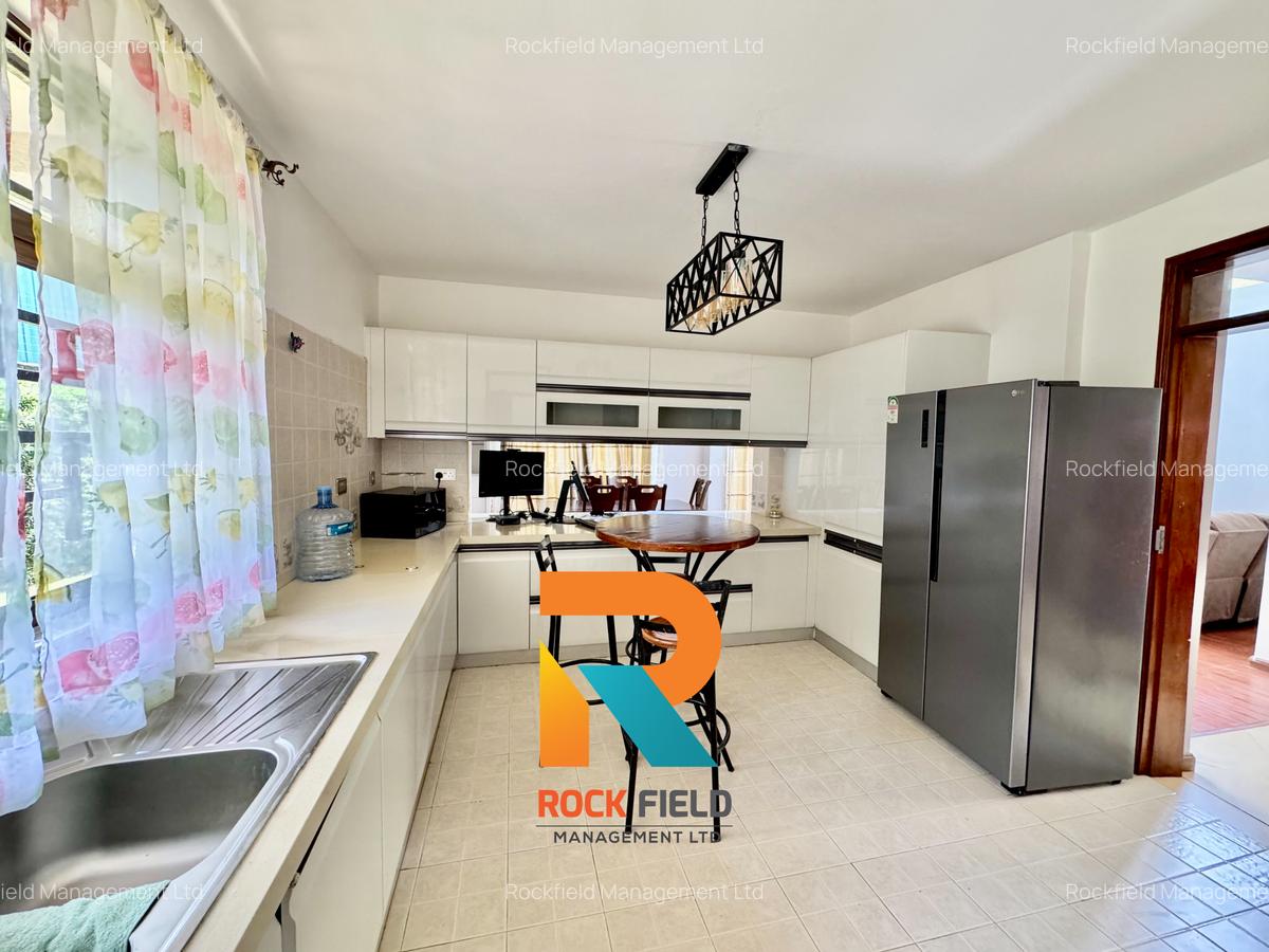 4 Bed Townhouse with En Suite in Runda - 6