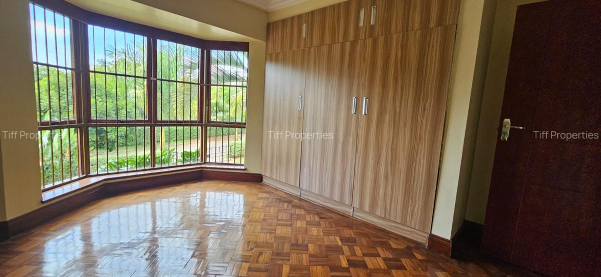 5 Bed Townhouse in Runda - 10