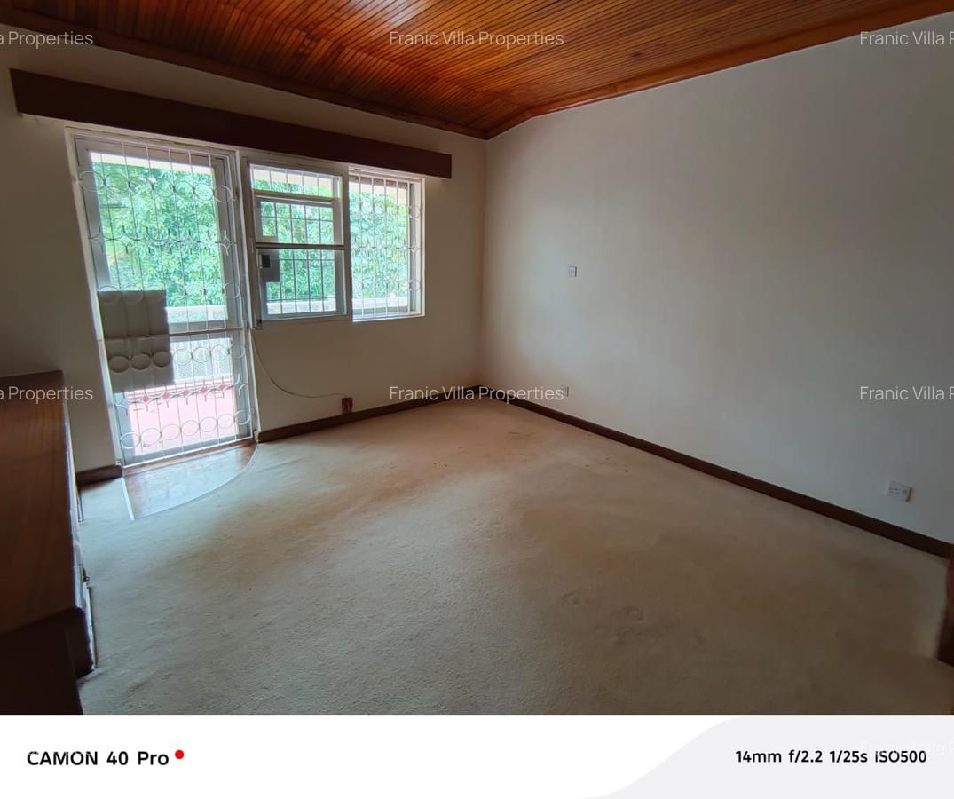 6 Bed House with En Suite at Nyari Central - 7