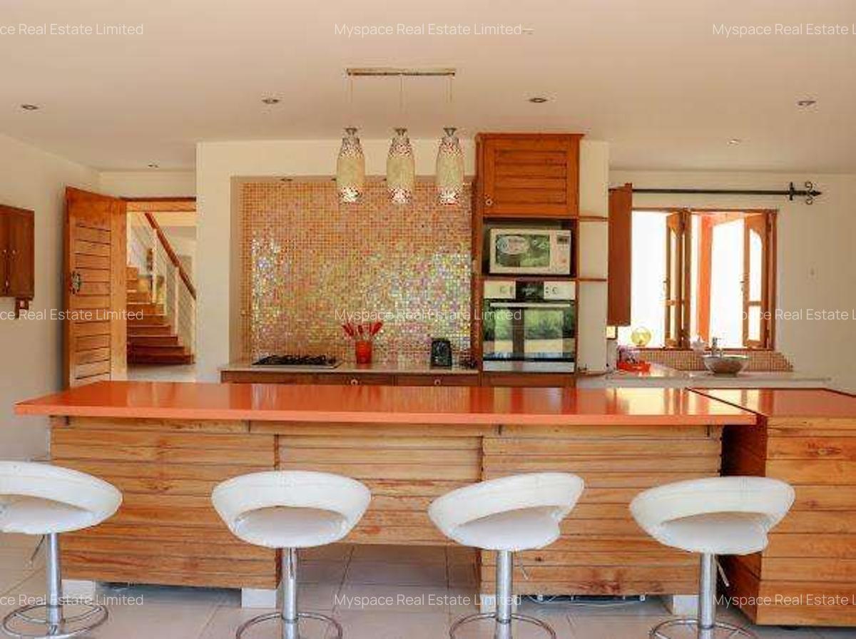 3 Bed Villa with En Suite in Vipingo - 3
