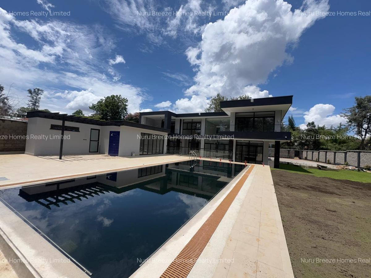 5 Bed Villa with En Suite in Nyari - 1