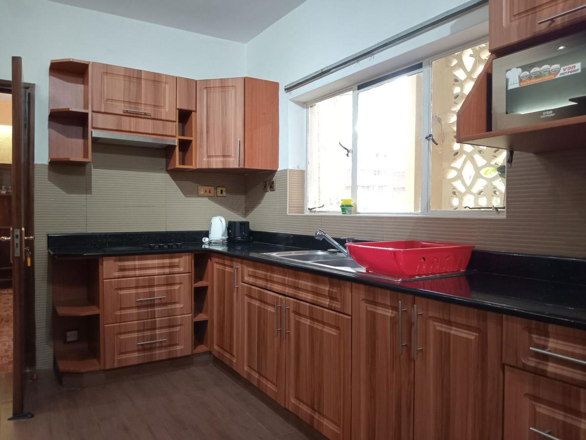 Serviced 3 Bed Apartment with En Suite in Kilimani - 6