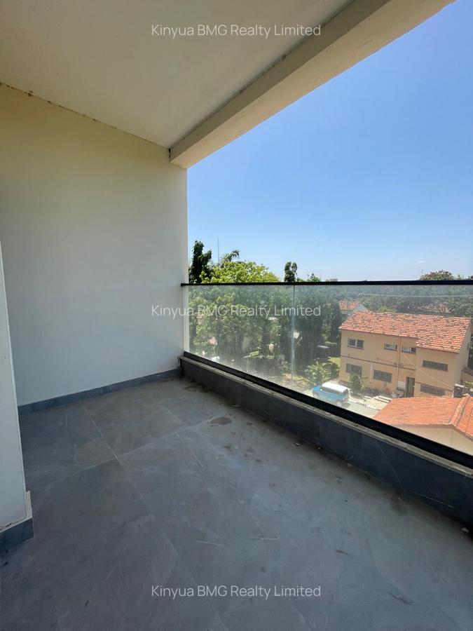 Serviced 3 Bed Apartment with En Suite in Nyali Area - 5