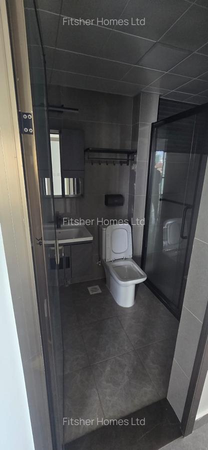 2 Bed Apartment with En Suite in Riverside - 5